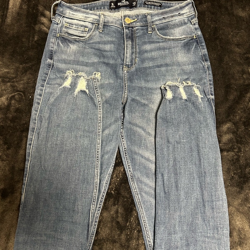 Hollister Women's Curvy High Rise Skinny Jeans